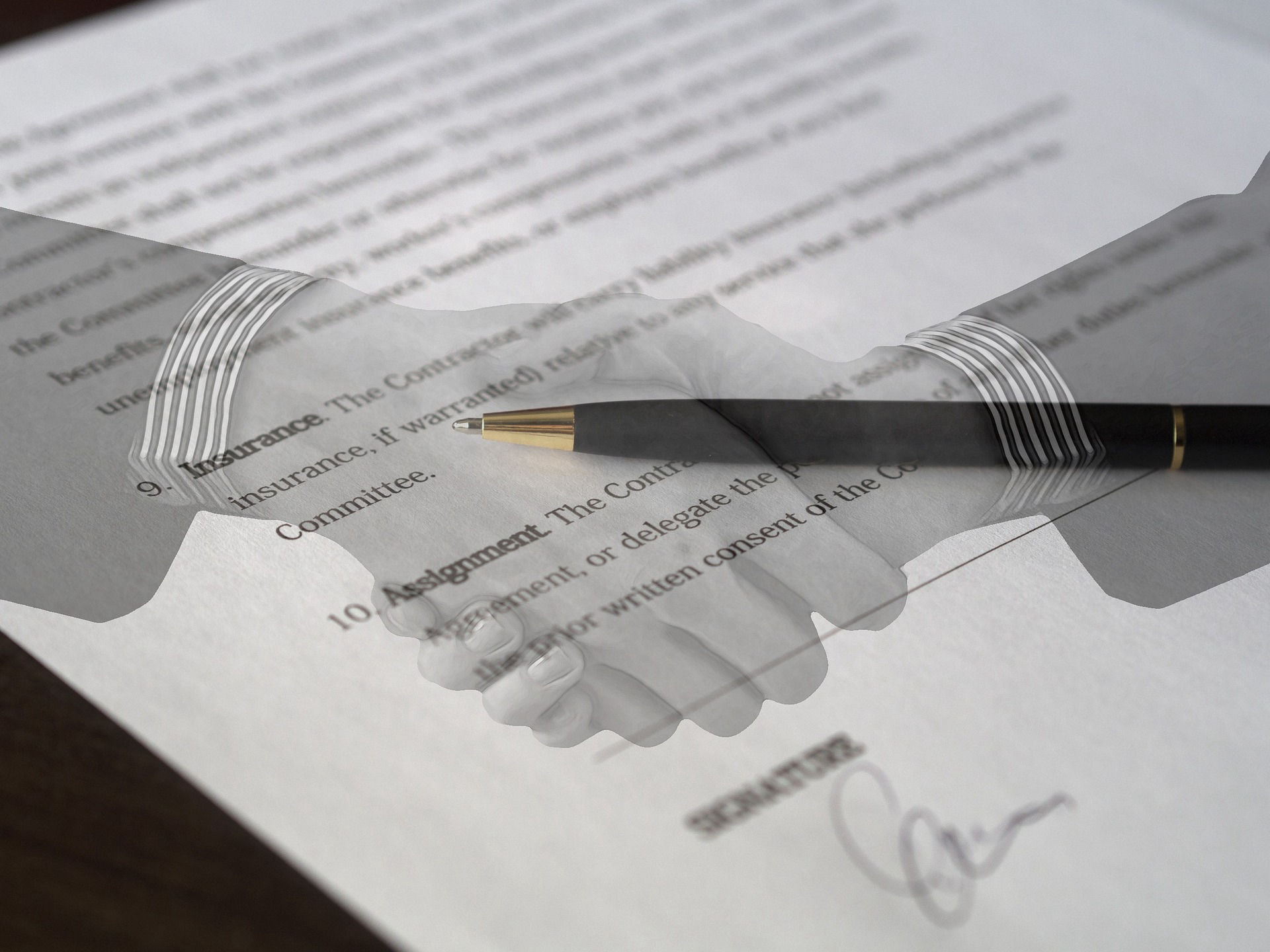 Understanding the Legal Aspects of Selling a Home